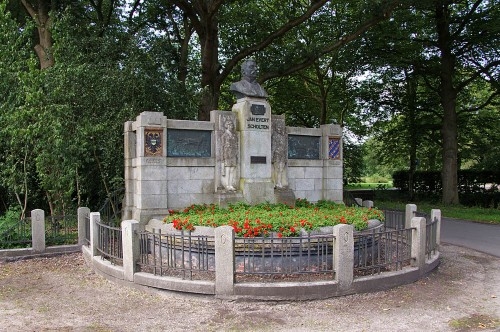 monument Jan Evert Scholten